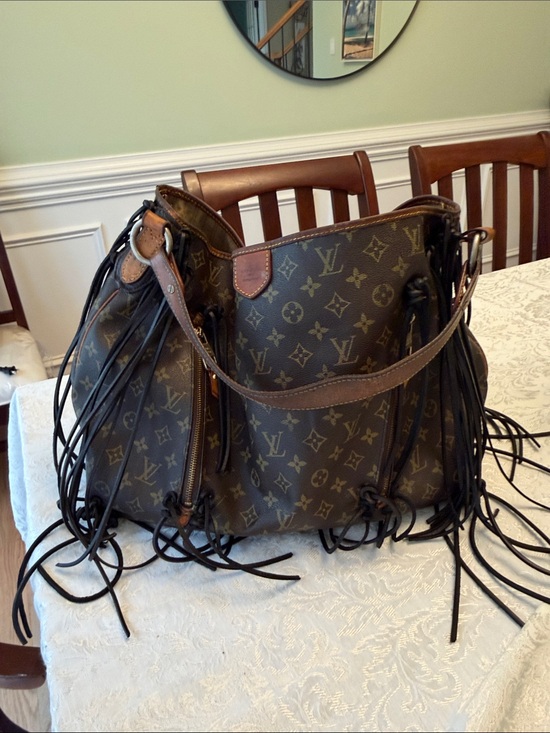 Louis Vuitton Handbags - Louis Vuitton large bag